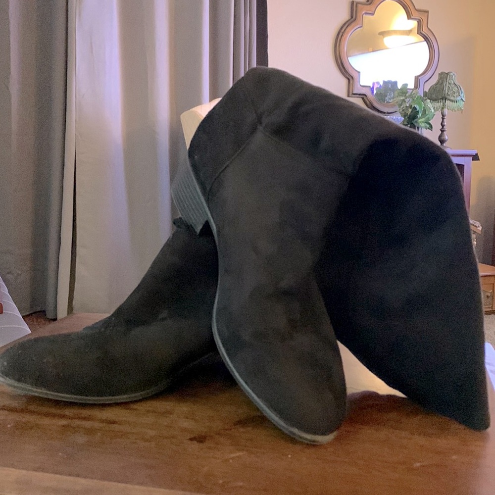 ⛄️⛄️❄️HIGH SUEDED BLACK BOOTS☃️🌧⛄️